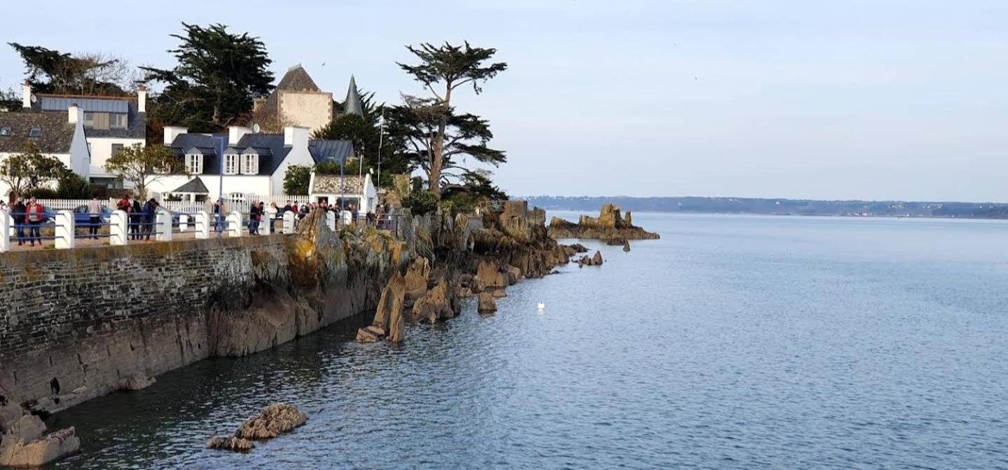 Maison 4 Personnes - *